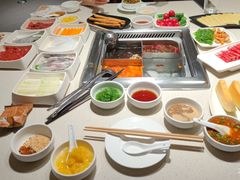 -海底捞火锅鲜切牛肉主题店(长寿路店)