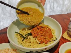 -裕兴记•蟹黄面馆(人民广场店)