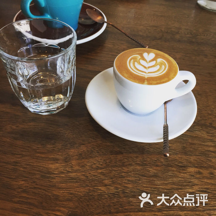 lets grind fresh roasted coffee咖啡店