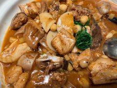 家烧石首鮰鱼-简小舍·民间手艺菜(武昌江滩店)