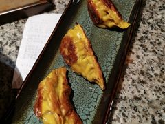 金牌煎饺-南京大牌档(香港广场店)