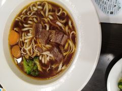 -康师傅私房牛肉面(马泉营奥莱店)