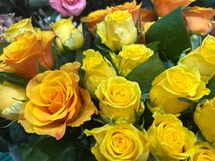 -何兮花店·气球派对鲜花店(马桥银春路万科城店)