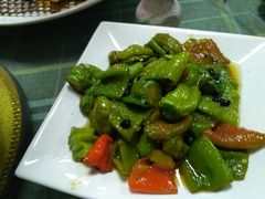 -天天向上素食餐厅(五台山店)