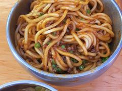 素椒杂酱面-左撇子私房面