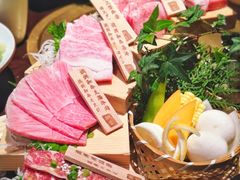 -山川小町·极番烧肉(新地假日广场店)