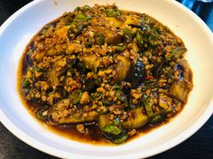 妈妈香茄子-河畔春天时尚餐厅