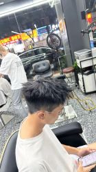 -藤野造型专业烫染接发