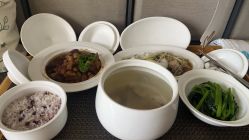 -臻康乃馨月子中心(集美店)