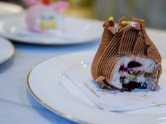 -Fridi Patisserie Cafe