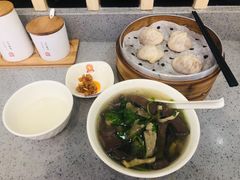 鸭血粉丝汤-鸡鸣汤包(罗廊巷店)