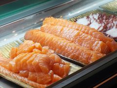 09-刺身-三文鱼_调整大小-广州花园酒店-凌璇阁360度高空海鲜自助餐CAROUSEL