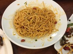 -川流不息·地道川菜·小龙虾(新松江路店)