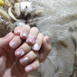 -花岐款式专研健康美甲沙龙