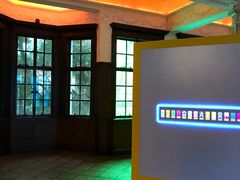 -Nathalie Djurberg与Hans Berg“牛皮纸包裹的月亮”-Prada荣宅当季展览