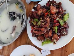 -美顺香食府鱼头老店(雪野湖店)