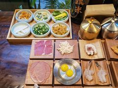-银米·云南传统过桥米线(双廊黑金冠店)
