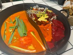 -扎起市井老火锅(乐山总店)