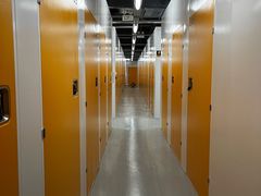 -安东易迷你仓自助寄存仓库(淞虹路店)