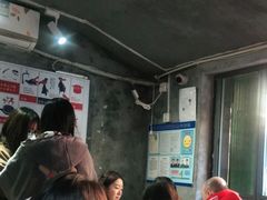 等位区-绿柠食堂(北外滩店)