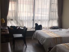 -如家精选酒店(广州萝岗宝能演艺中心香雪地铁站店)
