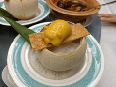 椰黄馍馍渣渣配小肥猪-新加坡珍宝海鲜JUMBO Seafood(西安skp店)