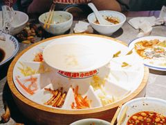 -怪噜范·老贵阳街头名小吃(世纪金源旗舰店)