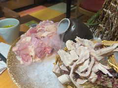 -洪氏嗨捞·广东猪肚鸡·椰子鸡火锅(西咸万象城店)