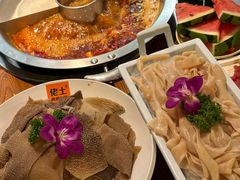 -佬土鹅肠火锅(解放路店)
