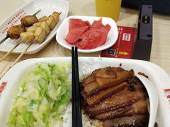 -南城香·饭香串香馄饨香(青年路店)