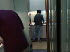 -瑞尔齿科(上海长风大悦城店)