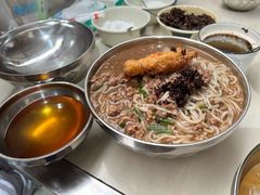 -正宗杨记普洱酸醋米线(总店)