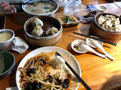 三鲜馄饨-刘长兴(逸仙桥店)