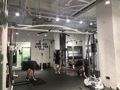 -汗水空间私教健身连锁(SM广场店)