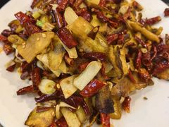 云南特色炒见手青-草墩罗非鱼庄•野生菌•腊排骨(七星街上段店)