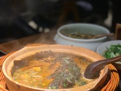 -吃饭皇帝大土家民族菜(正大广场店)