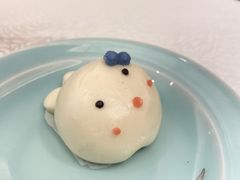 企鹅奶黄包-品海楼·大连海胆锅贴馆(东港店)