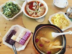 -云河农家乐饭店(福禄缘树山店)