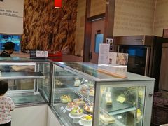 面包甜点陈列柜-Ole 面包房(华润万象城店)