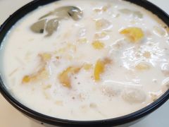 -志龙皇冠吃货椰子铺