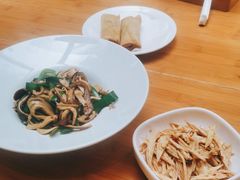 -食膳公园包子铺(烈士公园店)