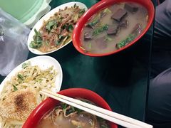 -春雨羊汤店(广开四马路总店)