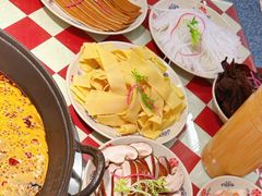 -赵美丽重庆火锅(西安直营总店)