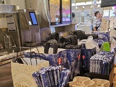 -霸王茶姬(上海静安大悦城店)