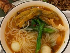 柳州螺蛳粉-柳州宾馆-云霄阁·旋转餐厅