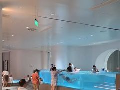 -涨巢·潮玩水疗局