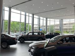 -北京鹏龙大道奔驰4S店(纪家庙店)