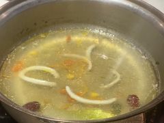-喃喃椰·糟粕醋·椰子鸡火锅(七堡花园店)