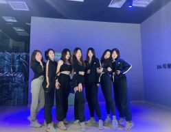 -DL专业爵士舞街舞工作室