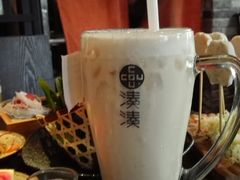 大红袍奶茶-湊湊火锅·茶憩(新中关购物中心店)